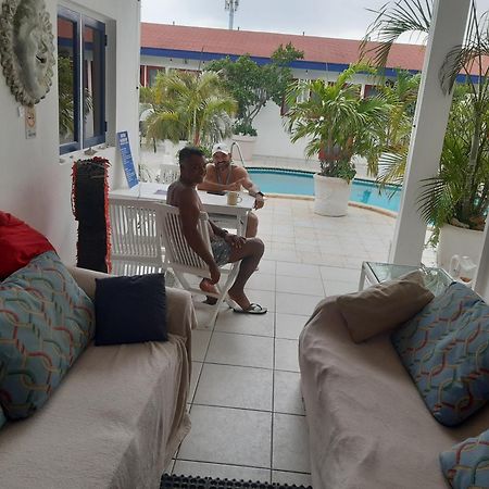 Palmita Hostel Aruba 오란제스타트 외부 사진